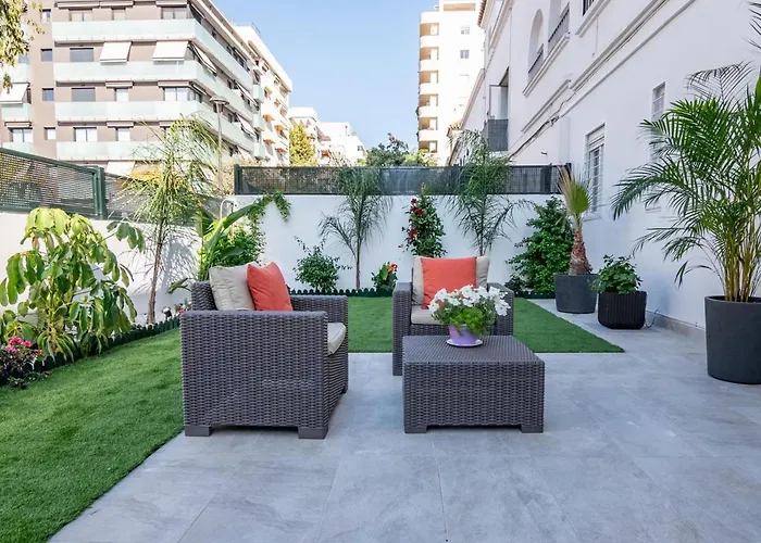 Bajo Con Jardin En Centro