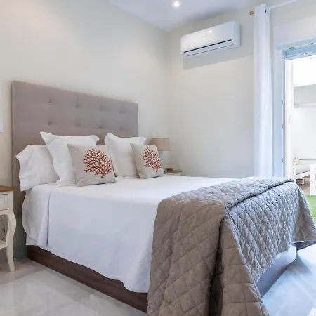 Bajo Con Jardin En Centro *