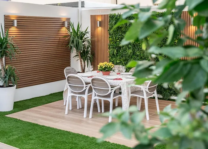 Bajo Con Jardin En Centro