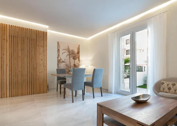 Apartment Bajo Con Jardin En Centro *
