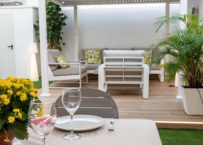 Bajo Con Jardin En Centro Marbella